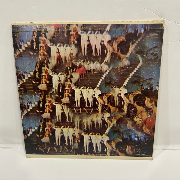 The Beatles Magic Mystery Tour- Sgt Lonely Hearts Club Vinyl - Picture 2 of 5